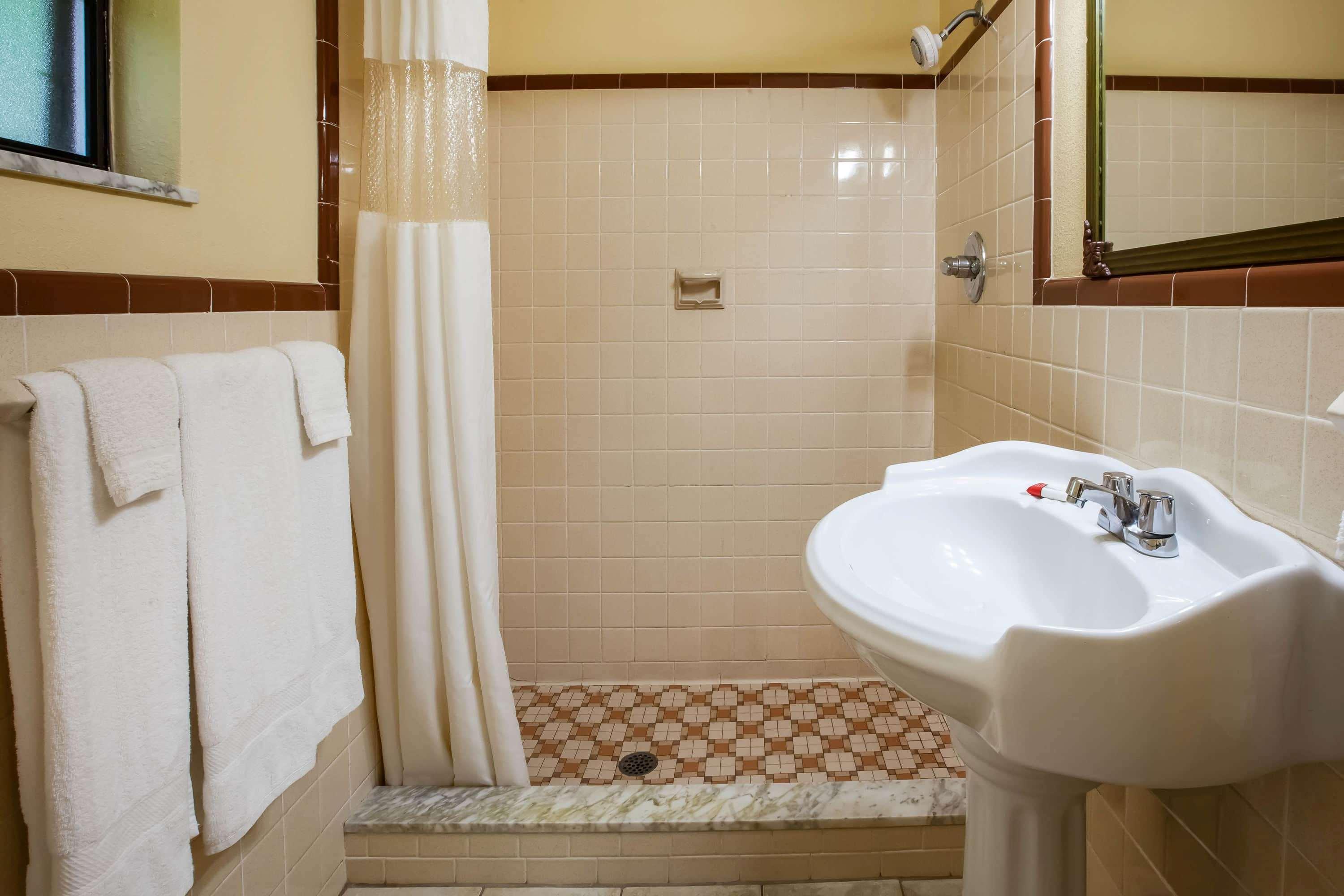 Days Inn By Wyndham Donegal Esterno foto